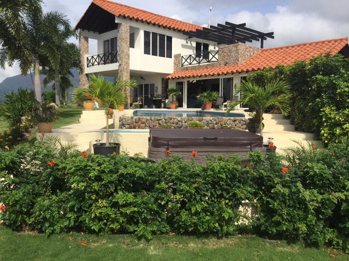 Hawk'S Nest Bed & Breakfast La Laguna de San Carlos Exterior photo